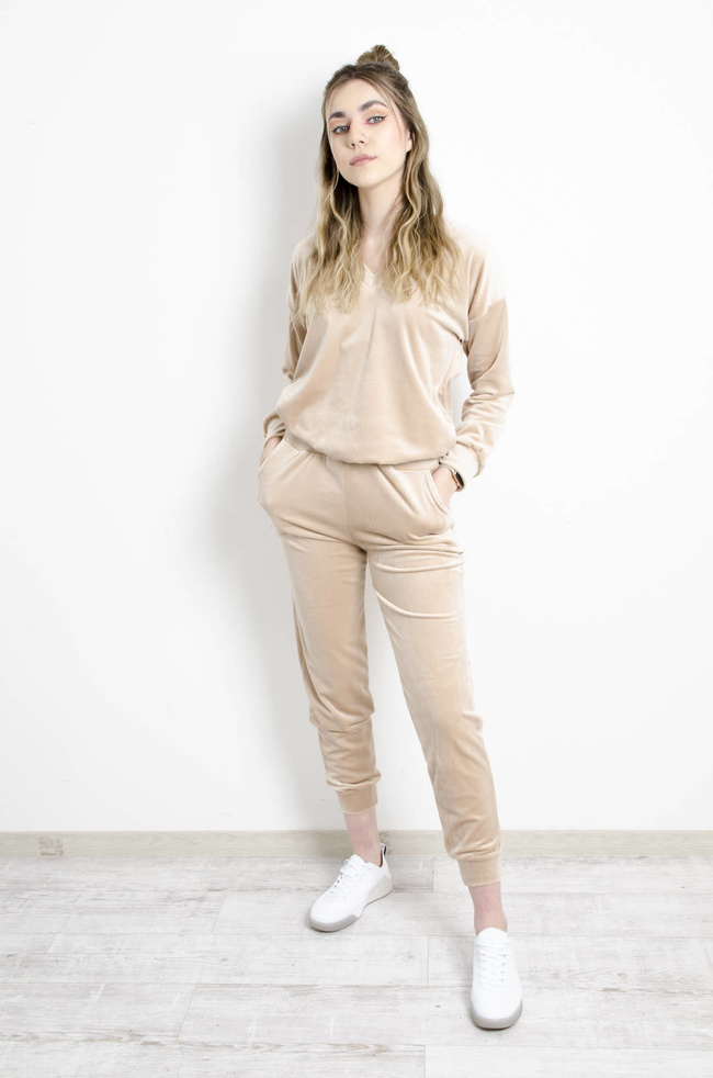 KOMPLET DRESOWY WELUROWY- BEŻOWY