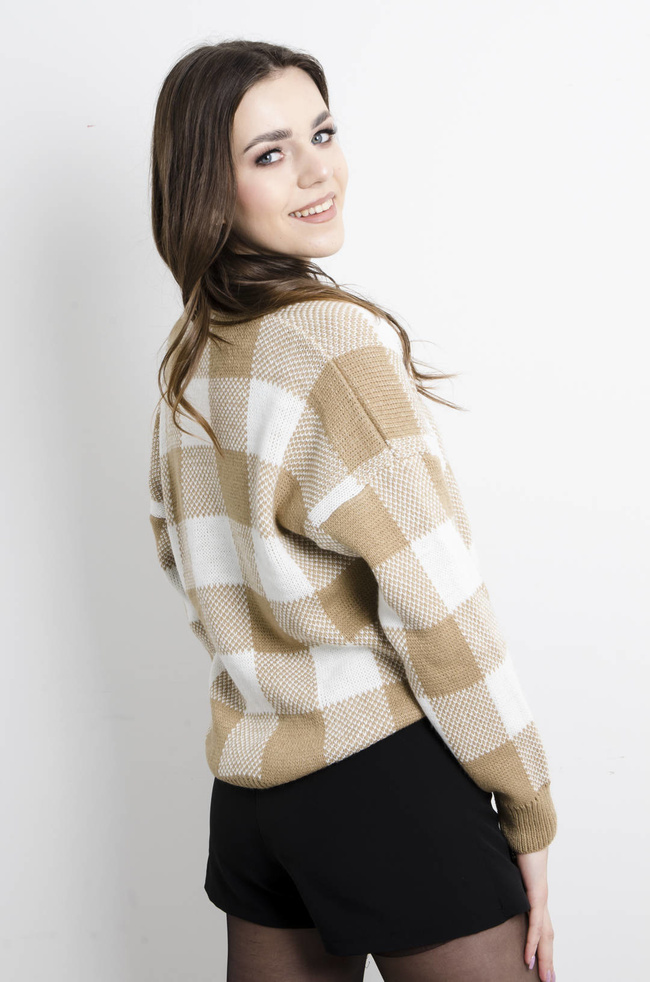 SWETER BRĄZOWY  W SZACHOWNICĘ 