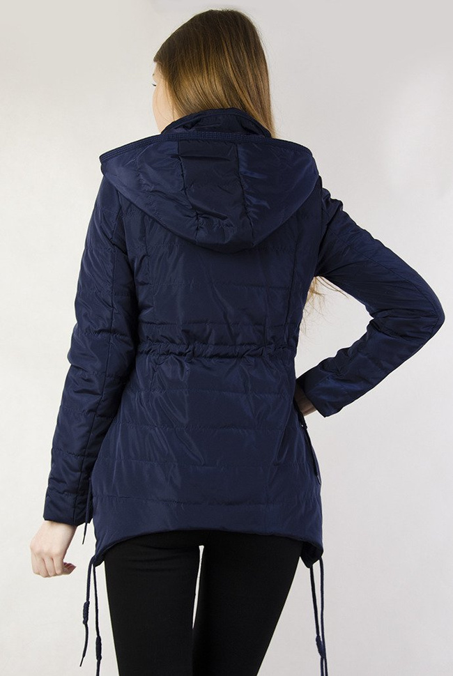 Asymetryczna granatowa kurtka