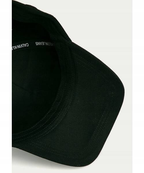 CZAPKA Z DASZKIEM CALVIN KLEIN CCK4001