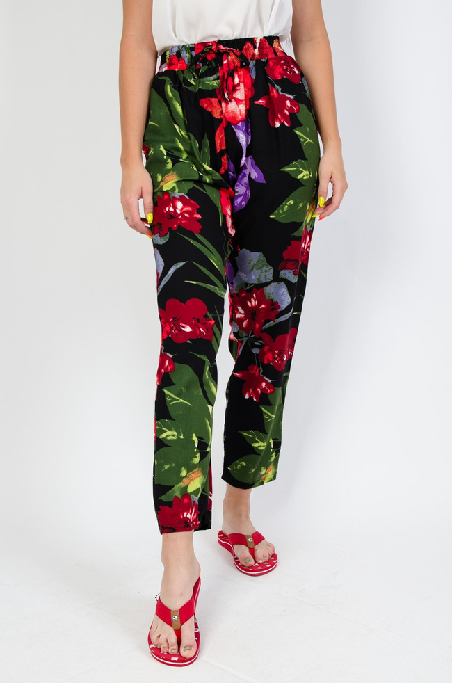 Czarne Alladynki w kwiaty