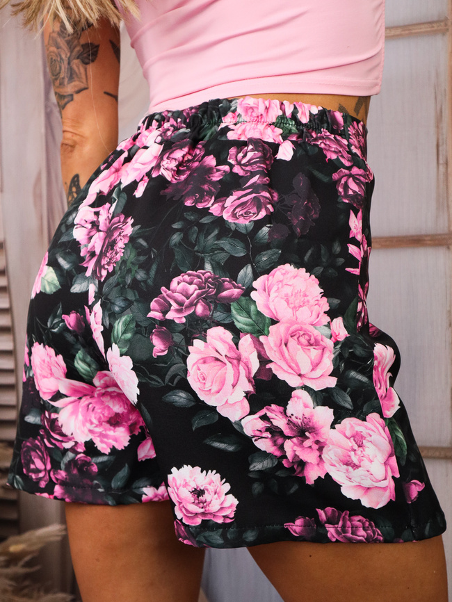 SPÓDNICO-SPODENKI W KWIATY- CZARNE