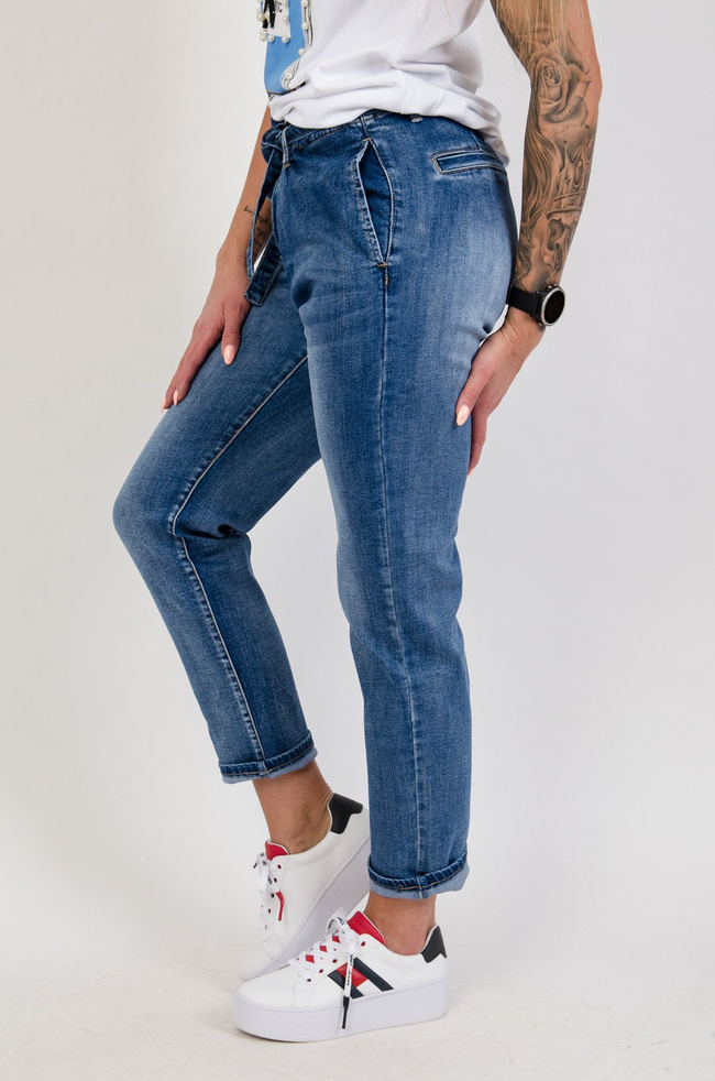 Jeansowe haremki z wiązaniem w pasie