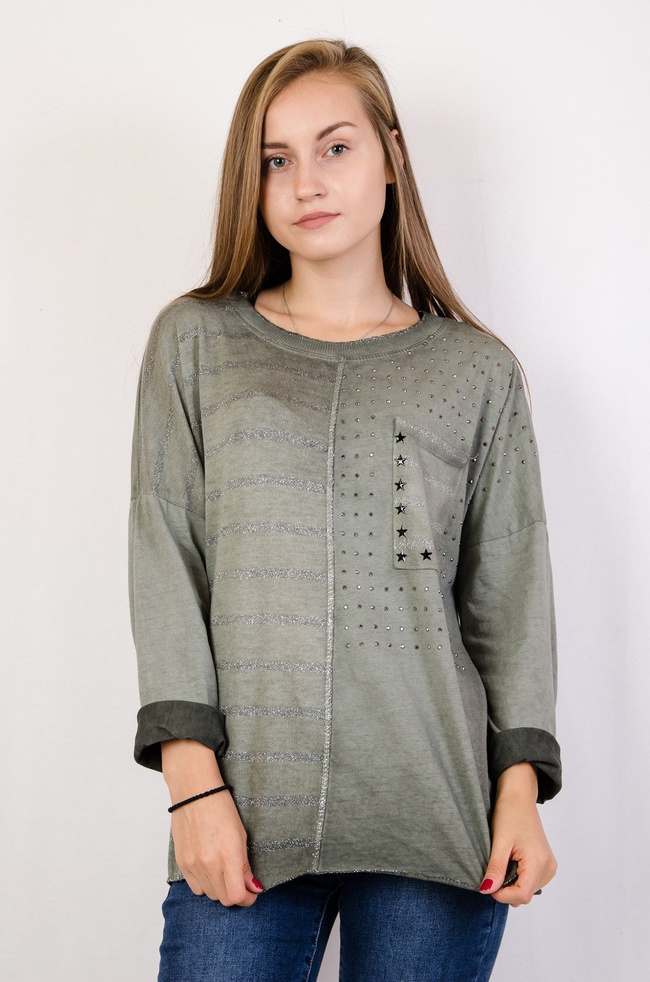 Zielona bluzka z aplikacjami