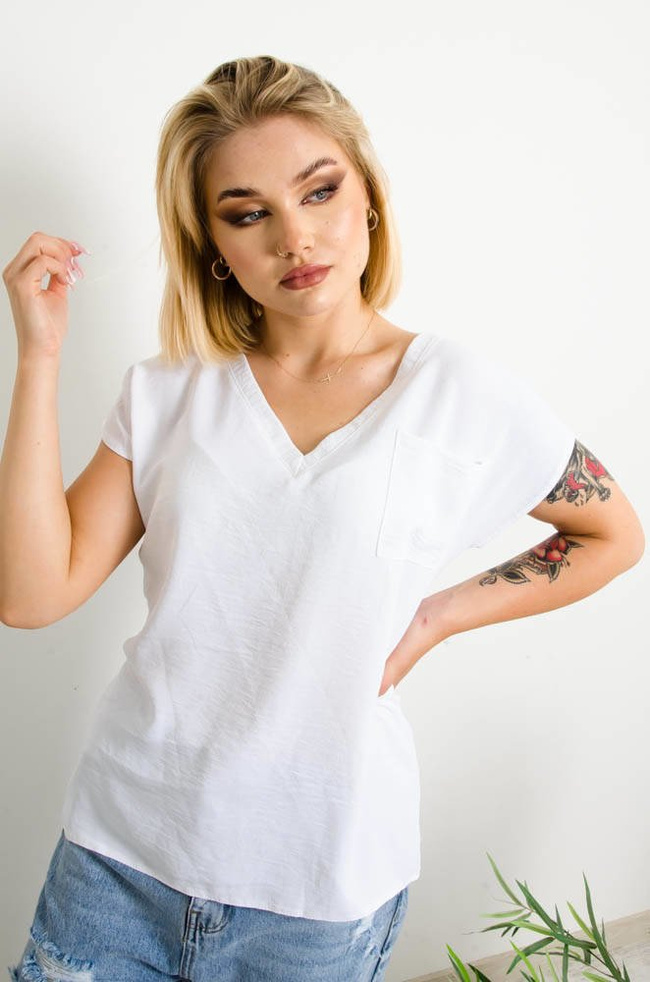 BIAŁA BLUZKA Z DEKOLTEM W SZPIC