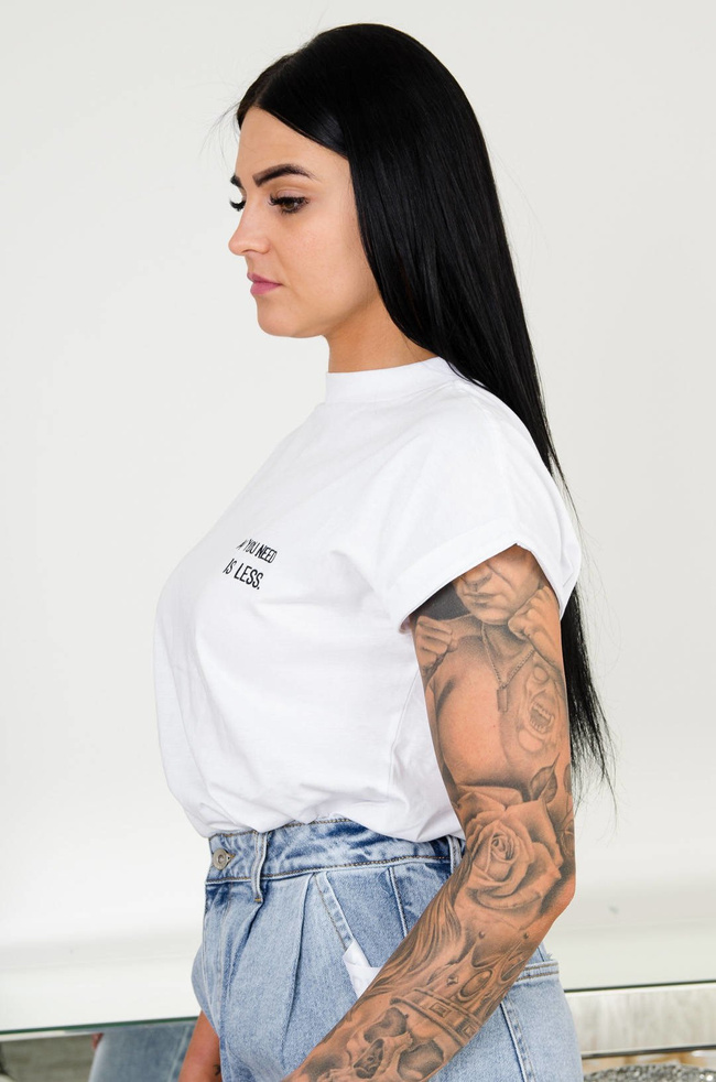 BIAŁY BAWEŁNIANY T-SHIRT ALL YOU NEED IS LESS