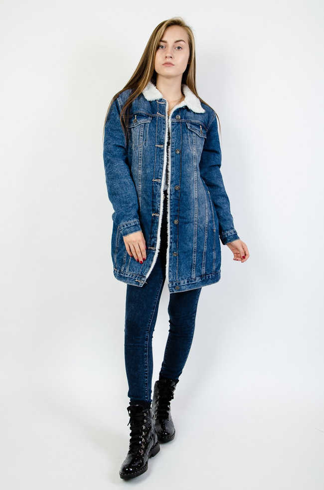 Niebieska ocieplana kurtka jeansowa 