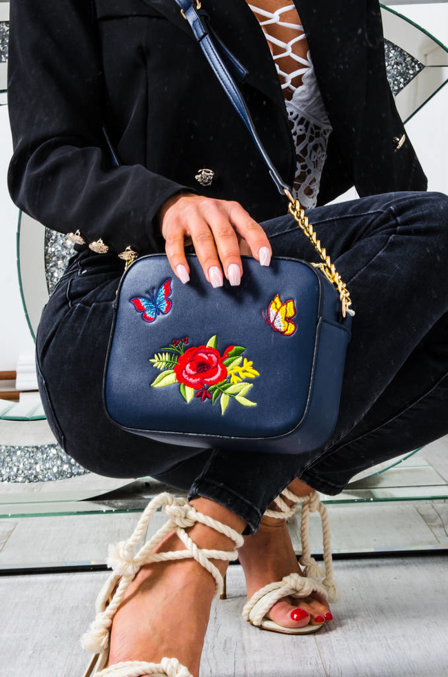 TOREBKA KUFEREK Z HAFTOWANYM WZOREM- GRANATOWA