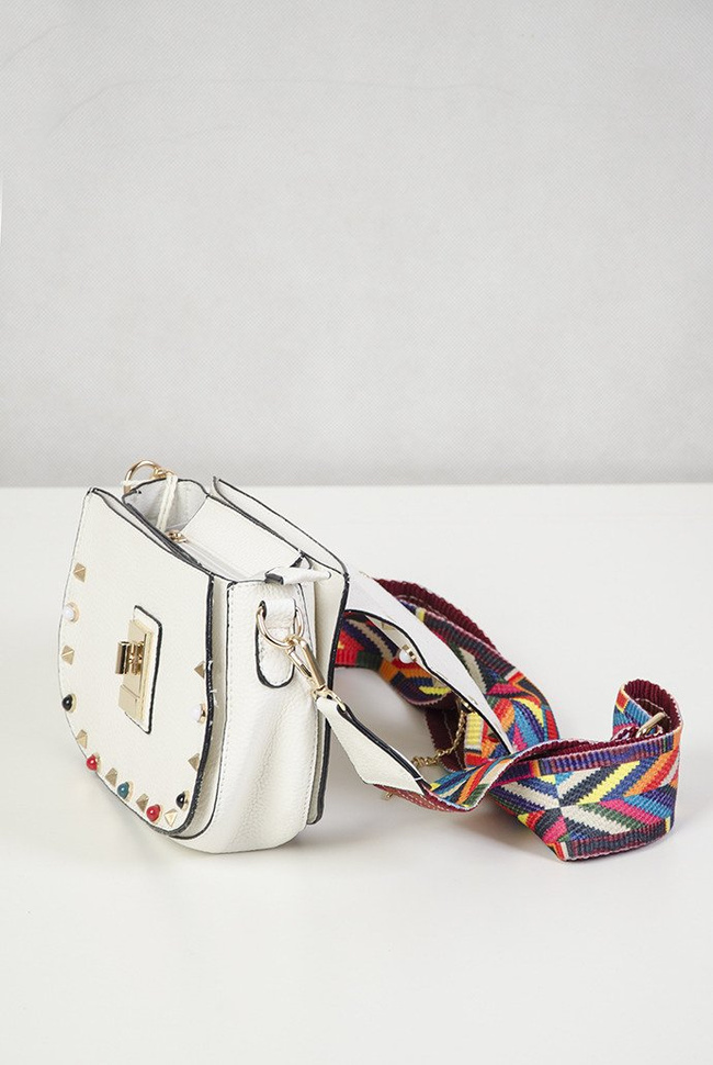 Biała torebka z kolorowym paskiem