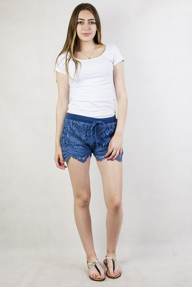 Niebieskie koronkowe szorty