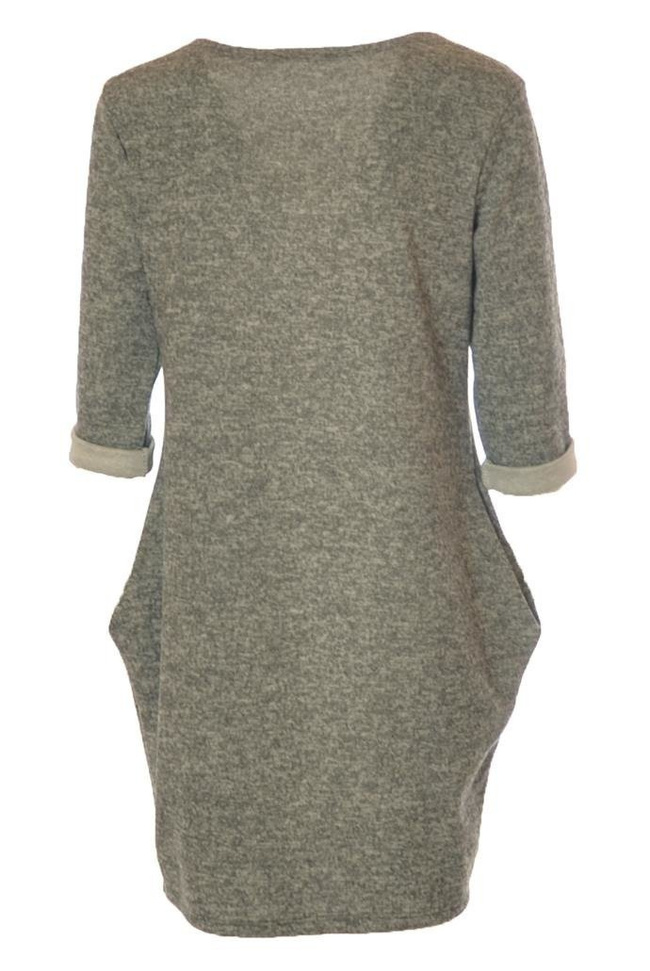 Sukienka z wywijanymi mankietami i kieszeniami