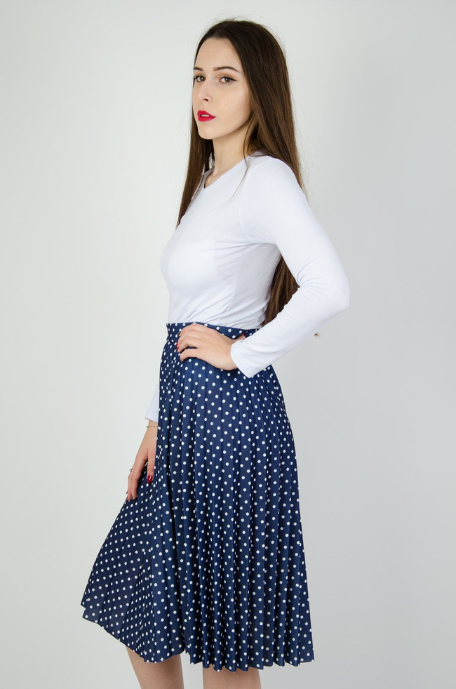 Granatowa plisowana spódnica w białe grochy