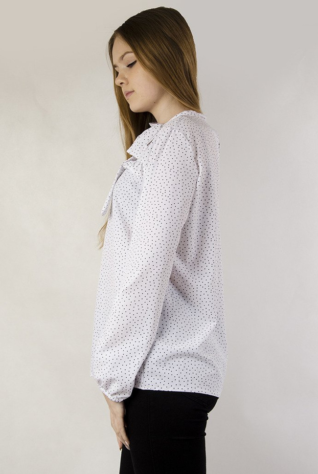 Biała bluzka koszulowa w szare kropki z wiązaniem w dekolcie