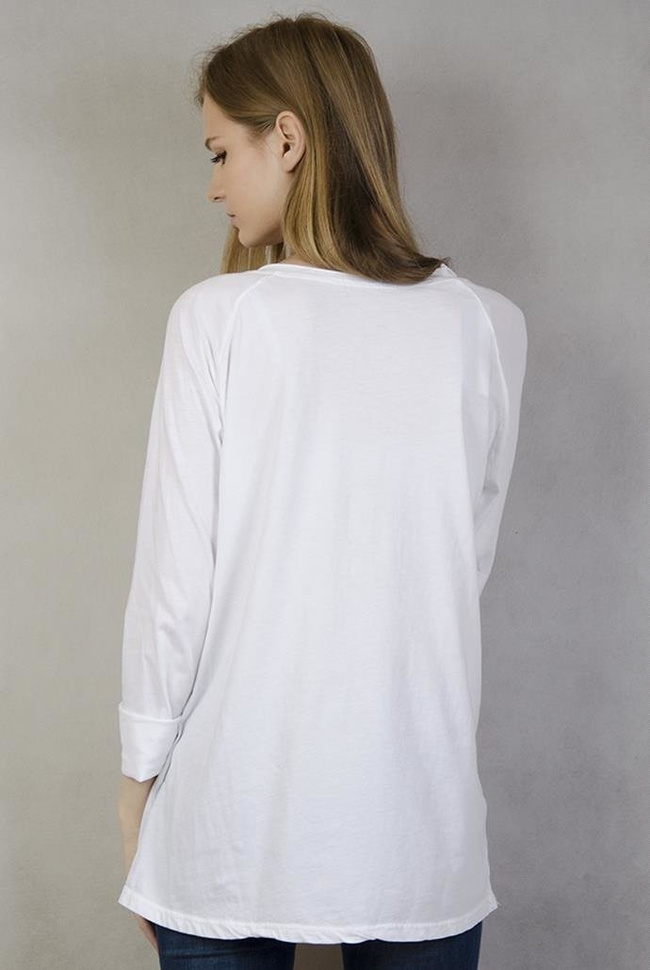 Biała bluzka ze srebrnym sercem