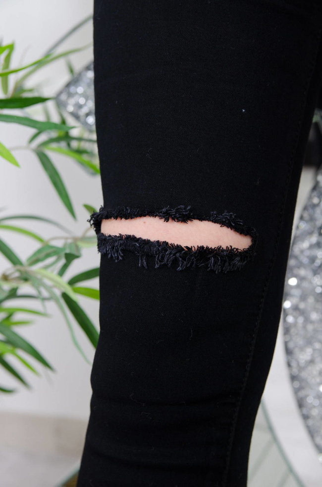 CZARNE SPODNIE SKINNY Z ROZCIĘCIAMI NA KOLANACH- WYSOKI STAN 