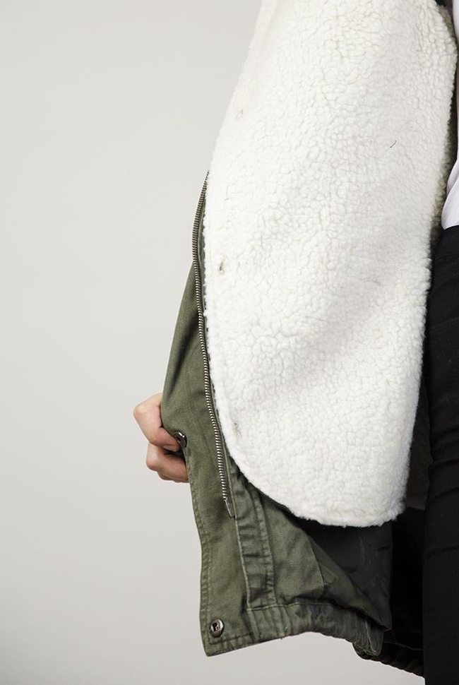 Khaki kurtka parka ocieplana z kapturem