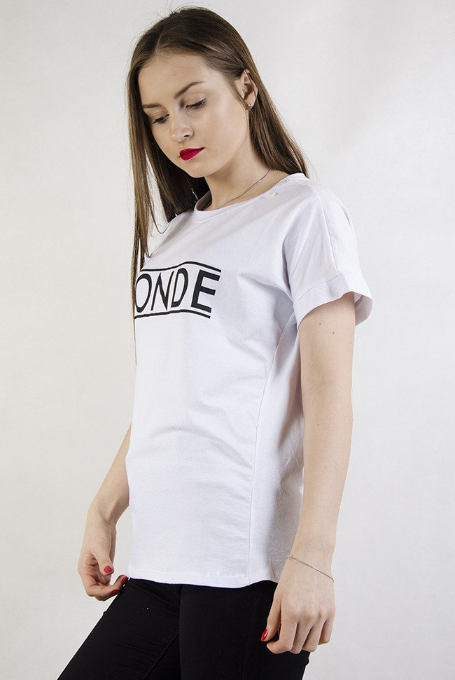 Biała bluzka z napisem " Blonde"