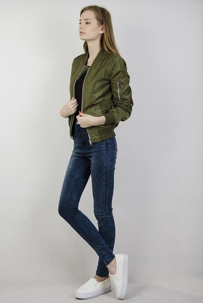 Zielona kurtka typu BOMBER