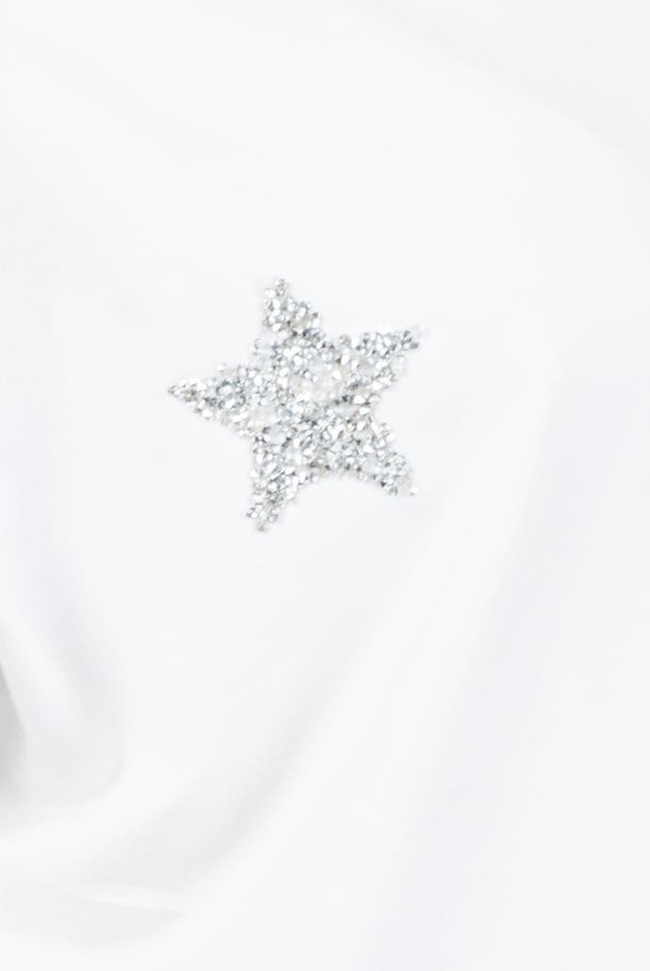 Biała bluzka z trzema gwiazdkami