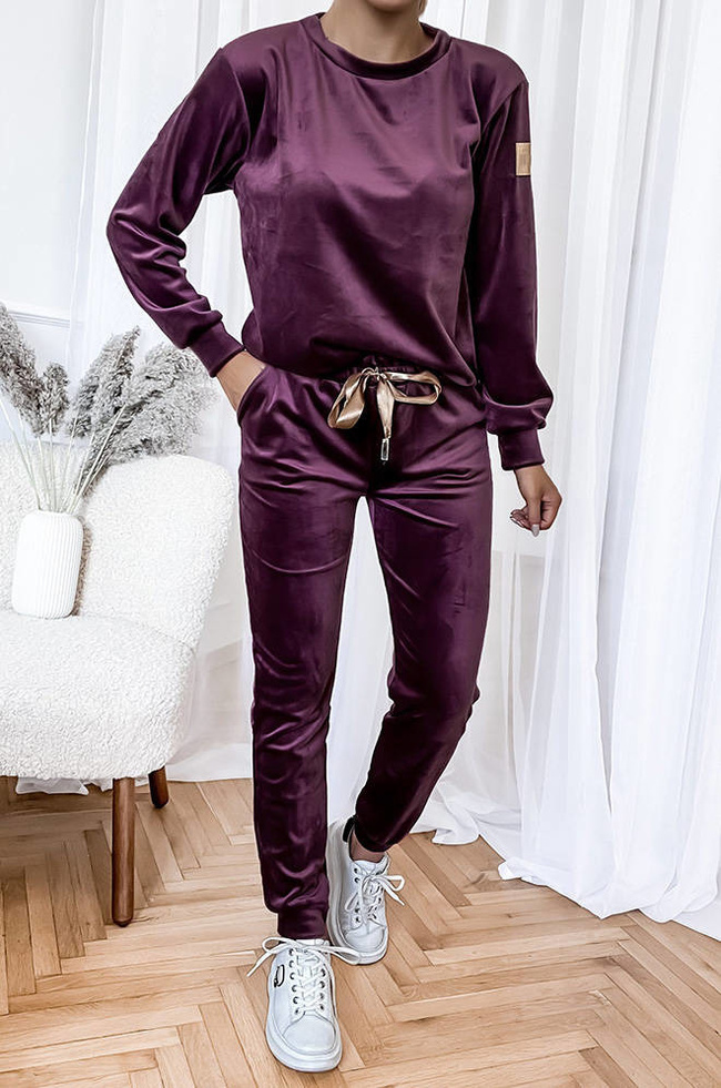 KOMPLET DRESOWY WELUROWY Z OZDOBNĄ NASZYWKĄ-  FIOLETOWY