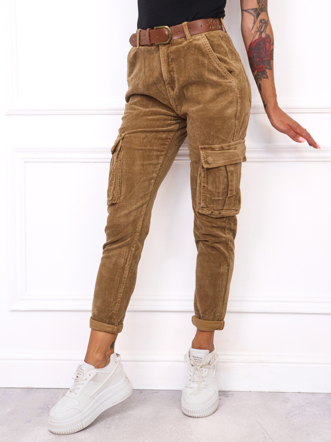 SPODNIE SZTRUKSOWE BOJÓWKI Z PASKIEM- JASNOBRĄZOWE