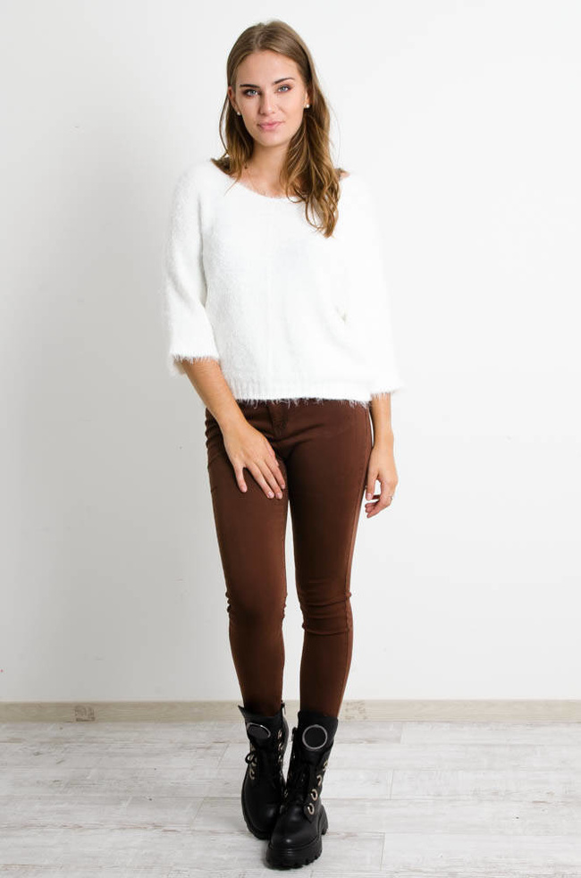 BIAŁY WŁOCHATY SWETER OVERSIZE