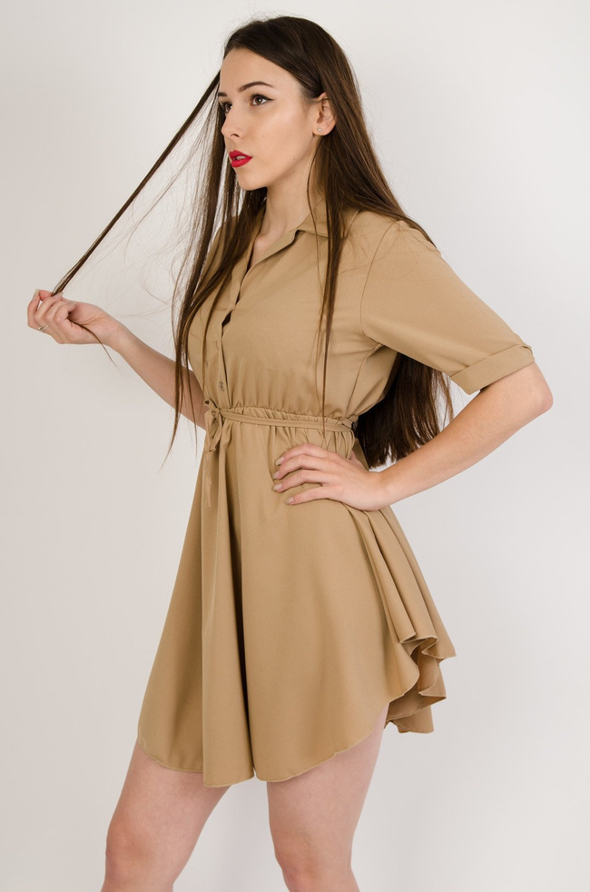 Brązowa zwiewna sukienka szmizjerka z gumką w pasie