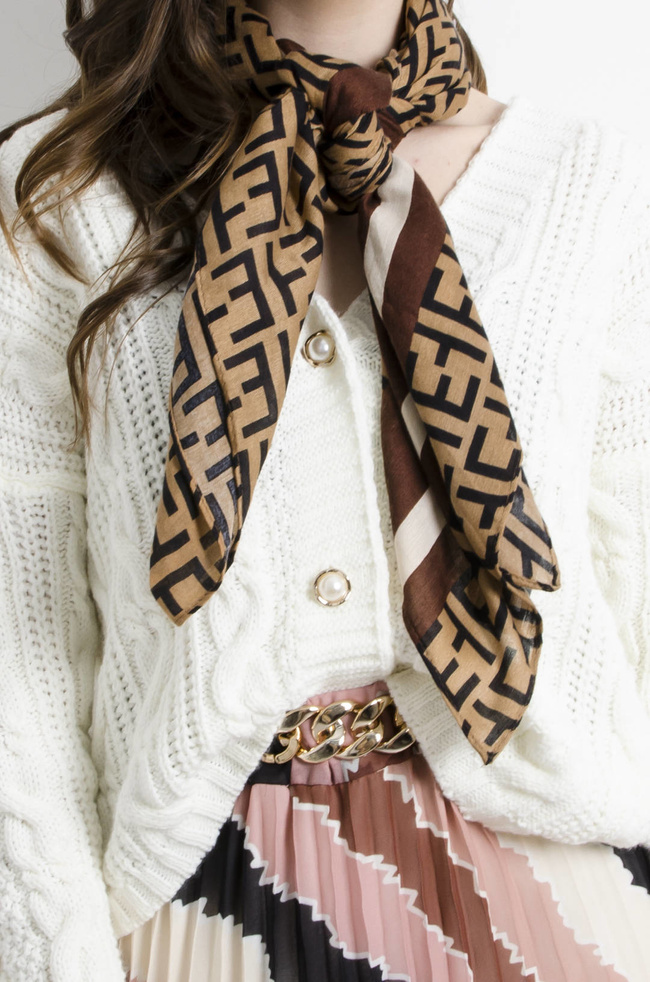 BRĄZOWO-CZARNY SZAL WE WZORY