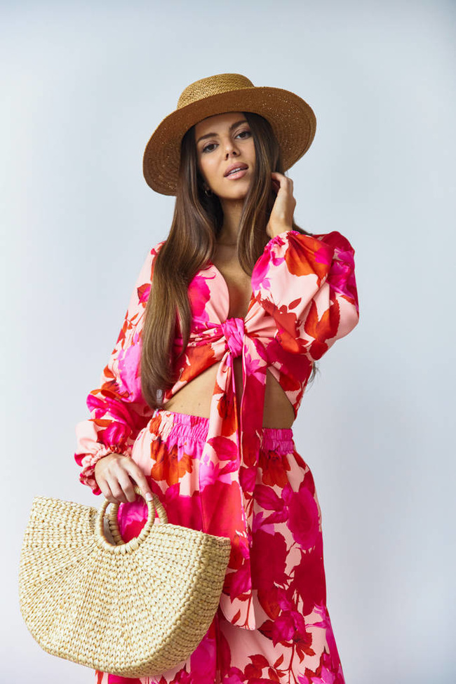 KOMPLET W KWIATY SPODNIE+ BLUZKA- RÓŻOWY