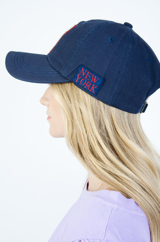 GRANATOWA CZAPKA Z DASZKIEM ''NEW YORK''