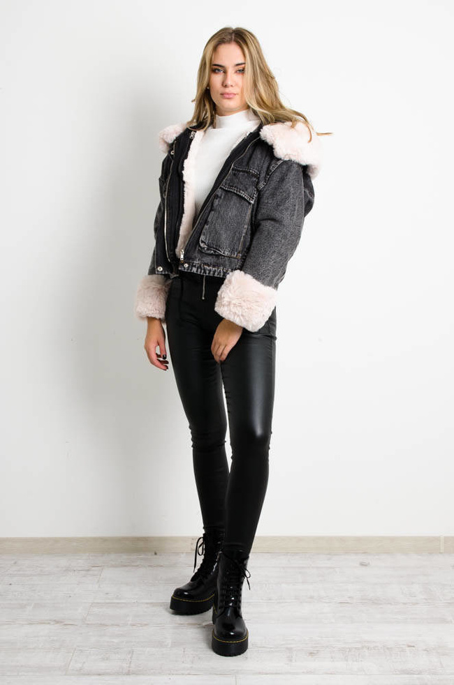 CZARNA JEANSOWA KURTKA Z ODPINANYM FUTERKIEM