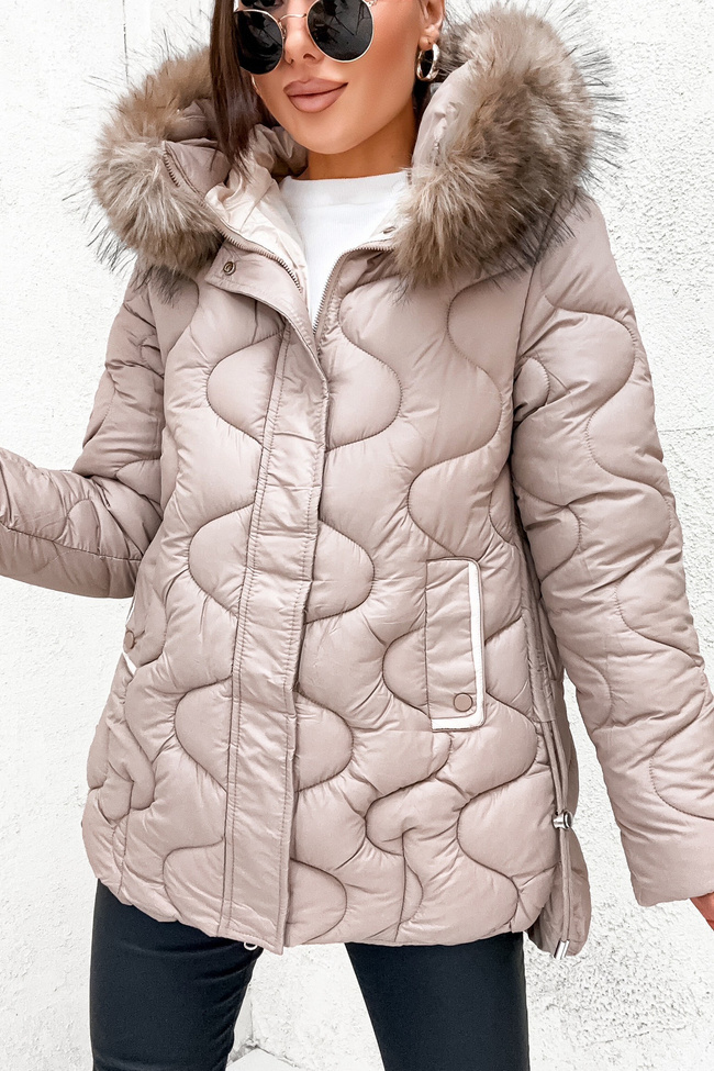 KURTKA PIKOWANA Z KAPTUREM I ŚCIĄGACZAMI PO BOKACH- BEŻOWA