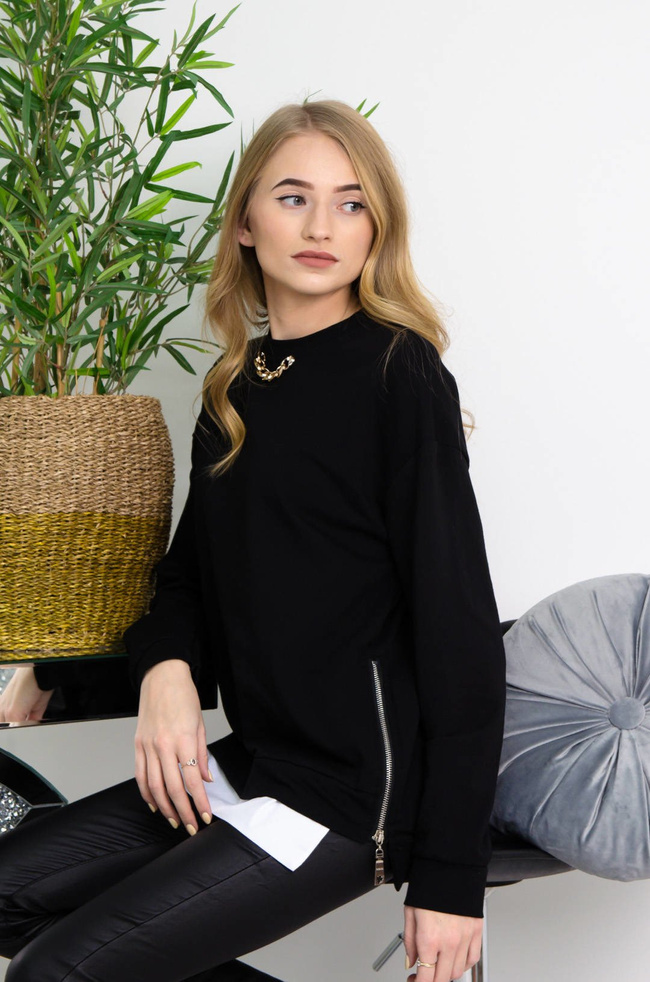 CZARNA BLUZKA Z ŁAŃCUSZKIEM WYKOŃCZONA KOSZULĄ