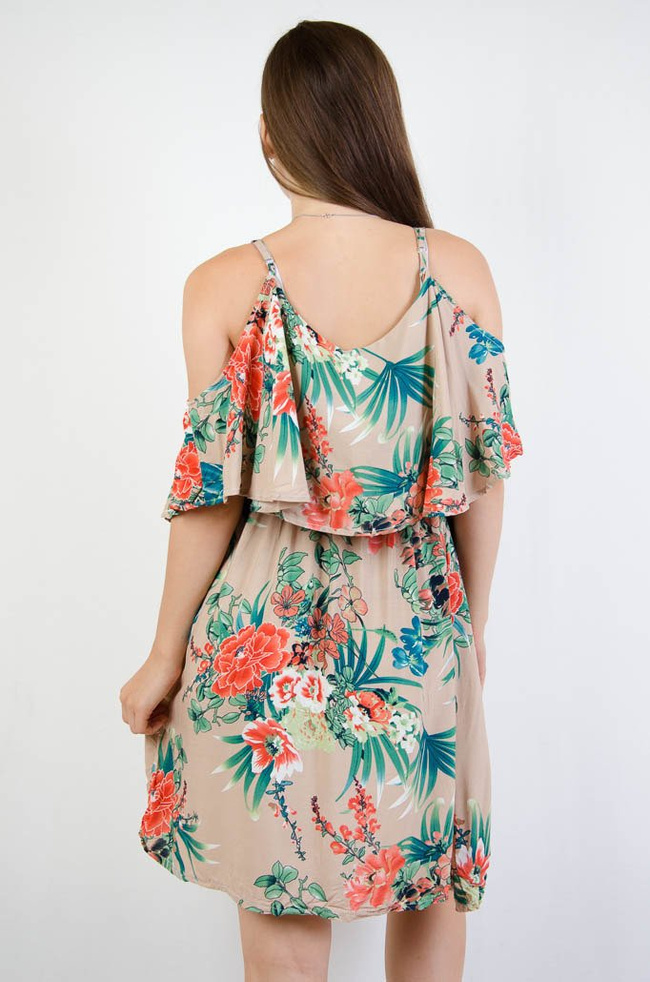 Jasnobrązowa sukienka w kwiaty z hiszpańskim dekoltem