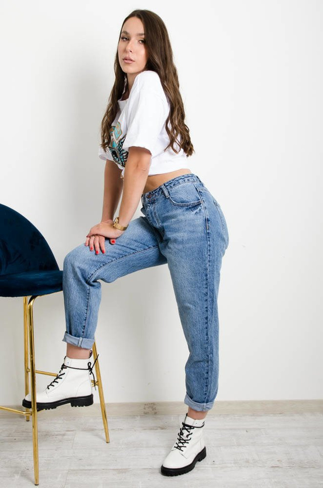 SPODNIE JEANSOWE MOM FIT BEZ PRZETARĆ-WYSOKI STAN