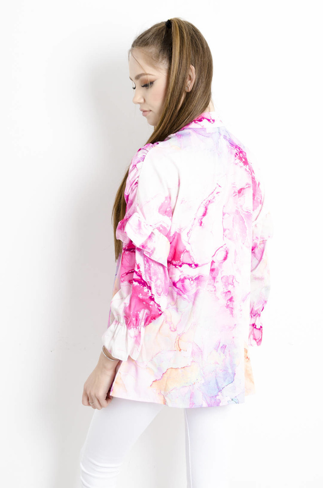 KOSZULA MARMURKOWA Z FALBANAMI NA RĘKAWACH - JASNO RÓŻOWA