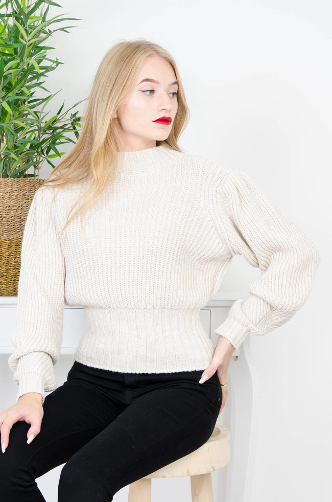 BEŻOWY SWETER Z BUFIASTYMI RĘKAWAMI