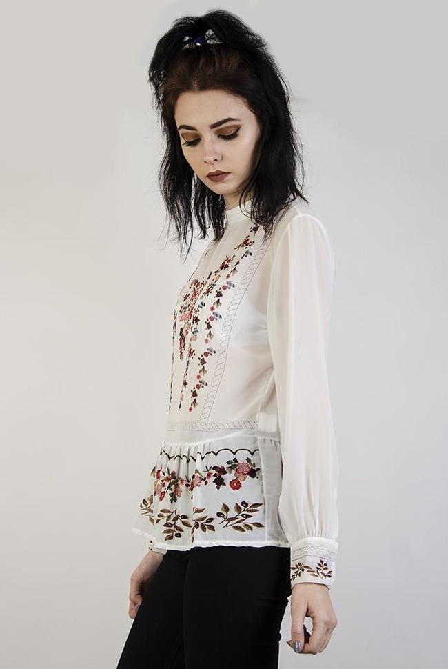 Biała bluzka szyfonowa w kwiatowe wzory