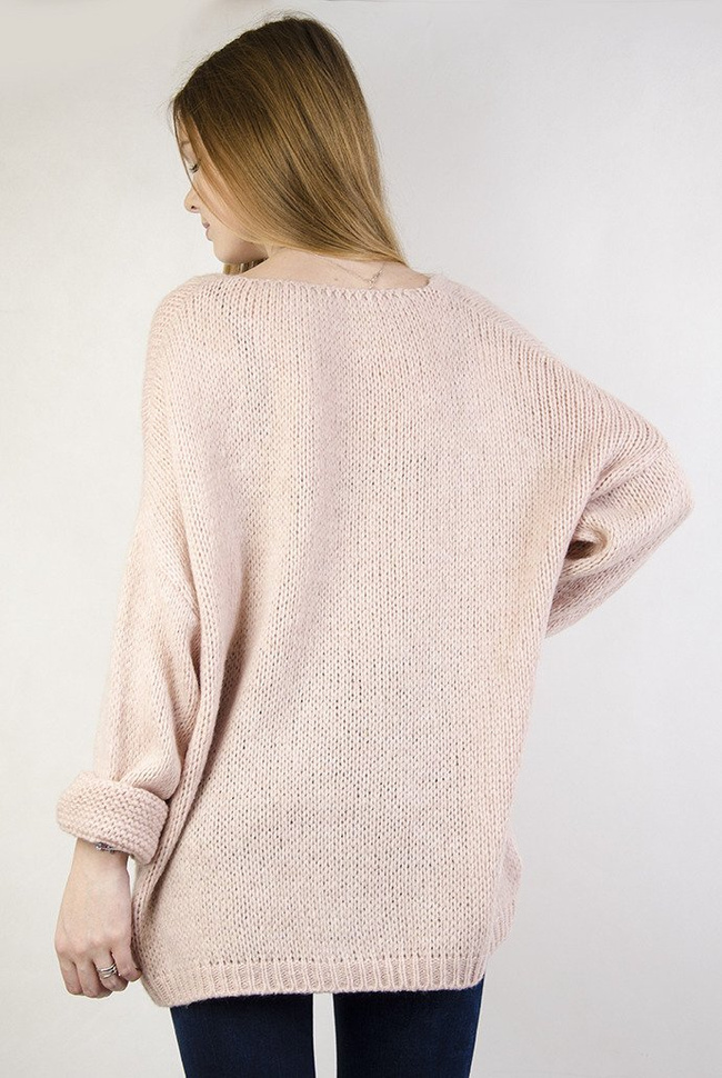 Luźny oversizowy sweter w kolorze różowym