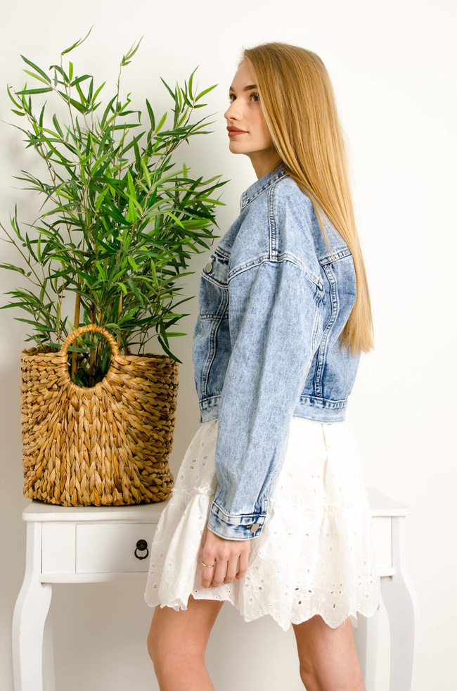 JASNA KURTKA JEANSOWA-DEKATYZOWANA