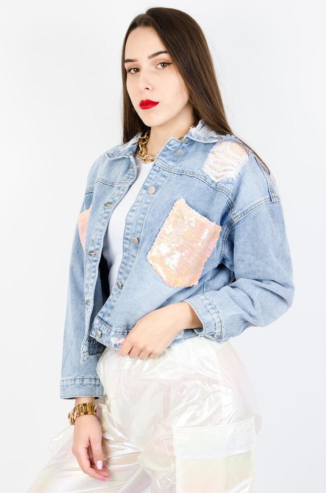 JASNA KURTKA JEANSOWA Z CEKINOWYMI KIESZENIAMI