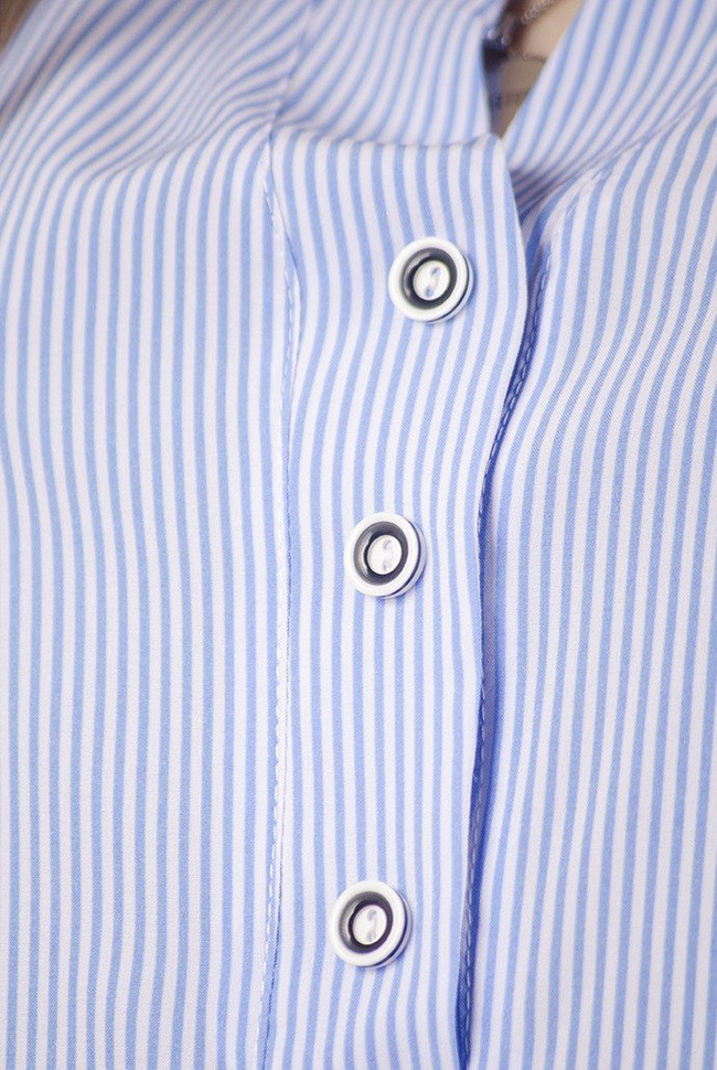 Bluzka w biało-niebieskie paski 