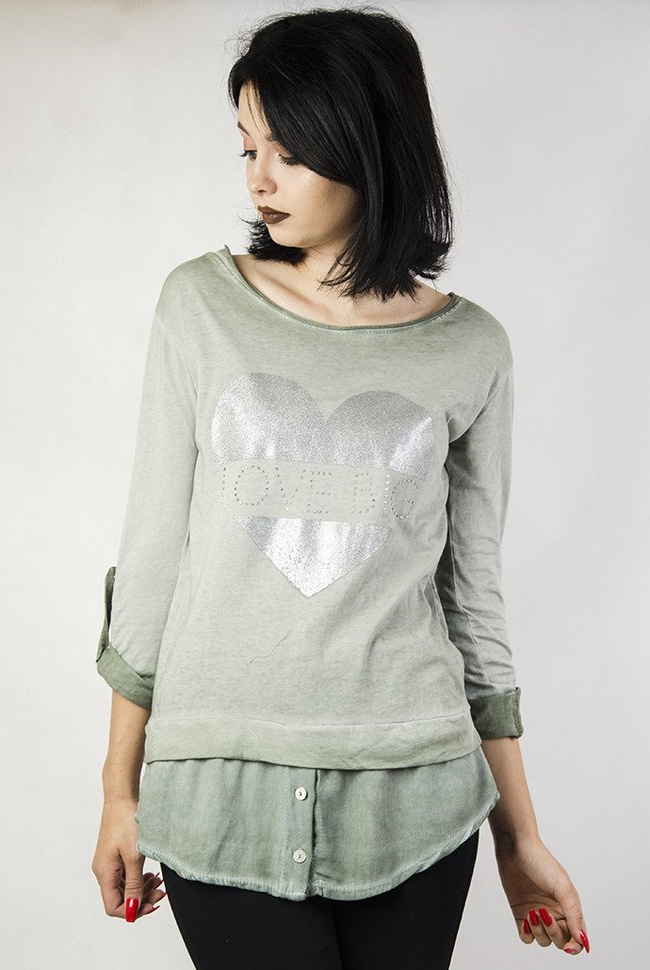 Zielona bluzka z przedłużeniem i sercem