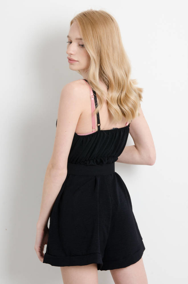 KOMBINEZON NA CIENKICH RAMIĄCZKACH Z PASKIEM- CZARNY