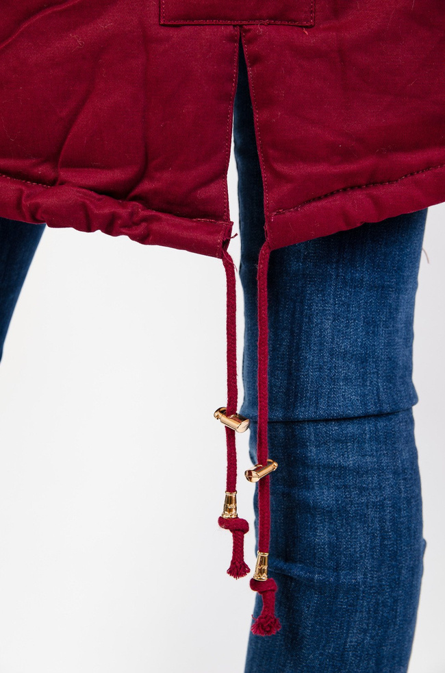 Bordowa asymetryczna kurtka ze złotymi zamkami 