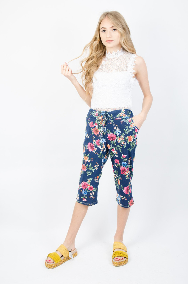 GRANATOWE RYBACZKI DRESOWE W KOLOROWE KWIATY