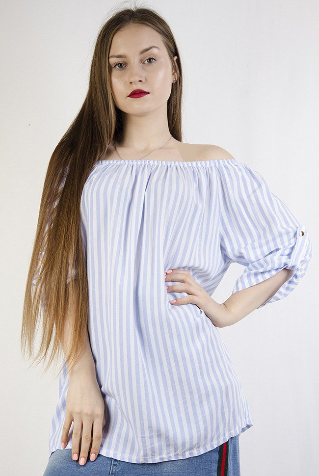 Bluzka hiszpanka w jasnoniebieskie paski