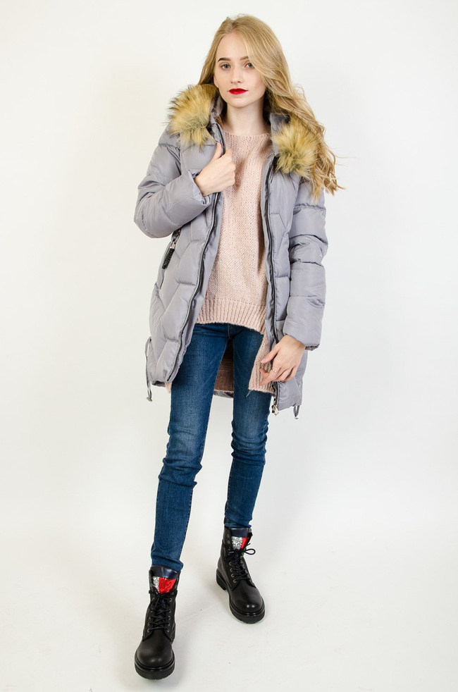 Szara pikowana kurtka ze srebrnymi zamkami