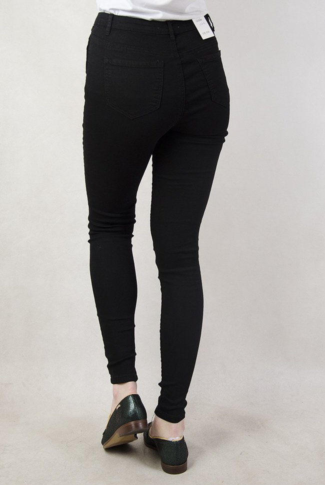 Czarne spodnie jeansowe z guzikami po bokach