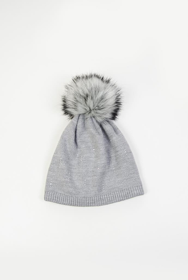 Jasnoszara czapka z cyrkoniami i pomponem